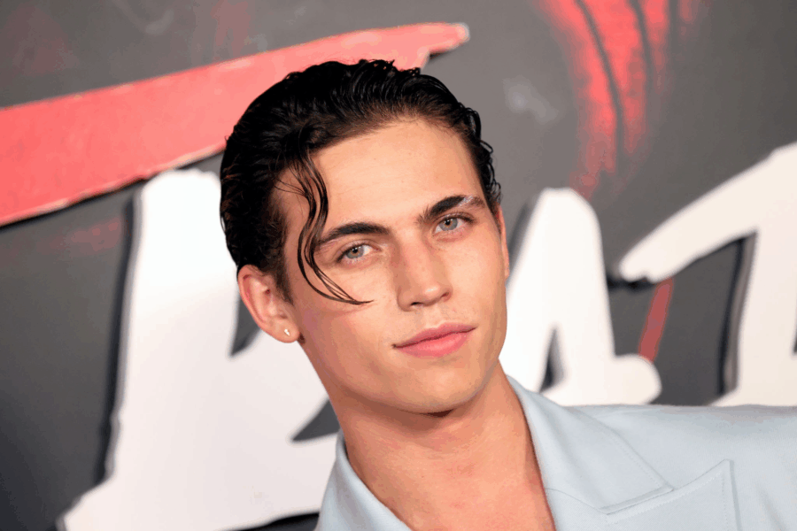 Tanner Buchanan Altura: Tudo Sobre o Ator de Cobra Kai