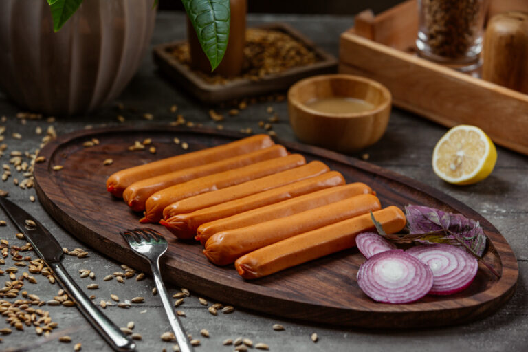 Salsicha é Remoso? Impactos na Saúde, Cicatrização e Alternativas
