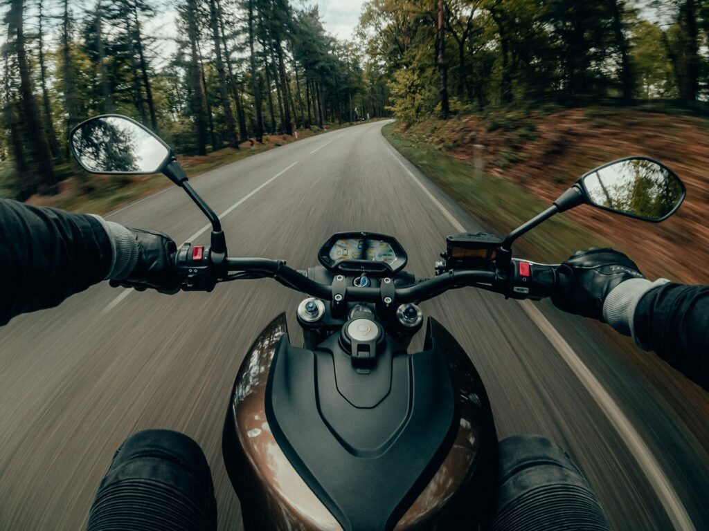 Empréstimo com garantia de moto: como funciona, vantagens e como o Banco PAN pode ajudar
